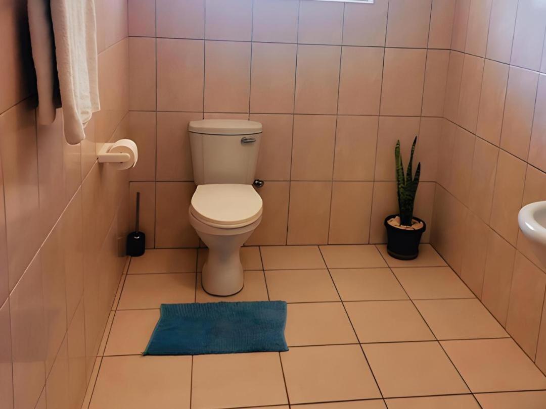 Kate'S Nest Guesthouse & Backpackers Windhoek Quarto foto